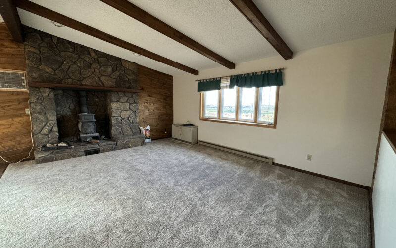 11825 highway 26 living room