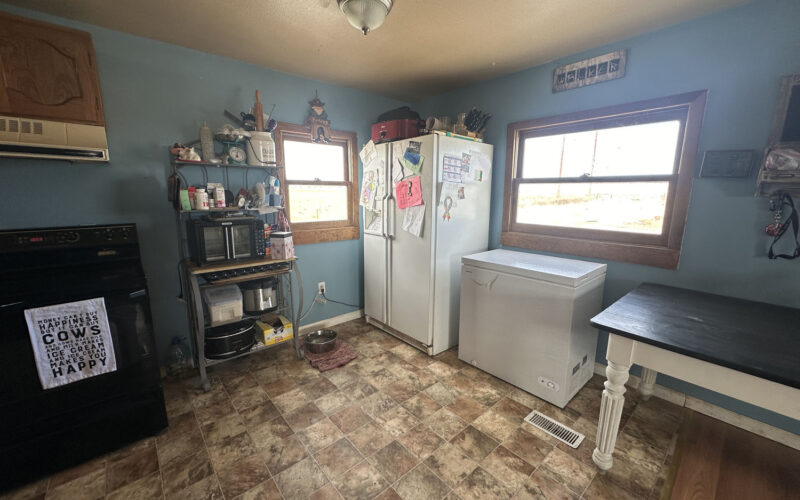 1349 Missouri Valley Kitchen