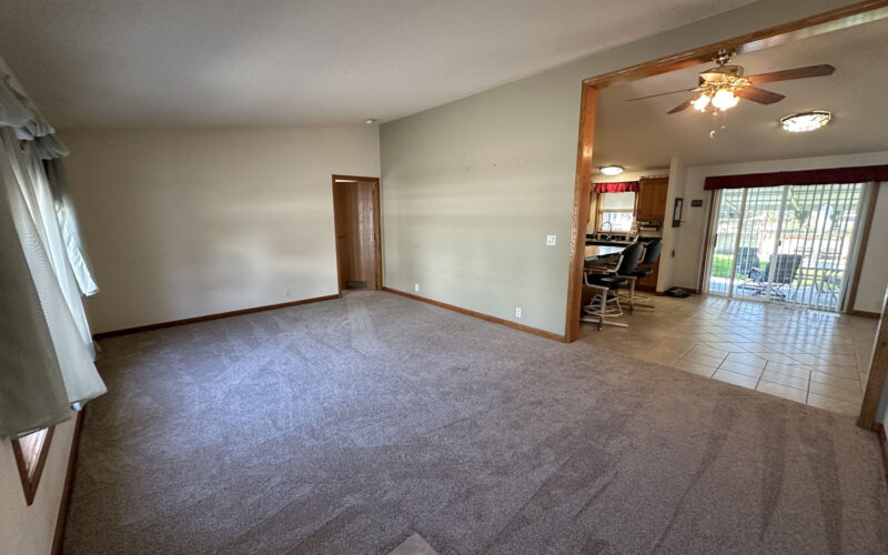 1628 n smith living room 2