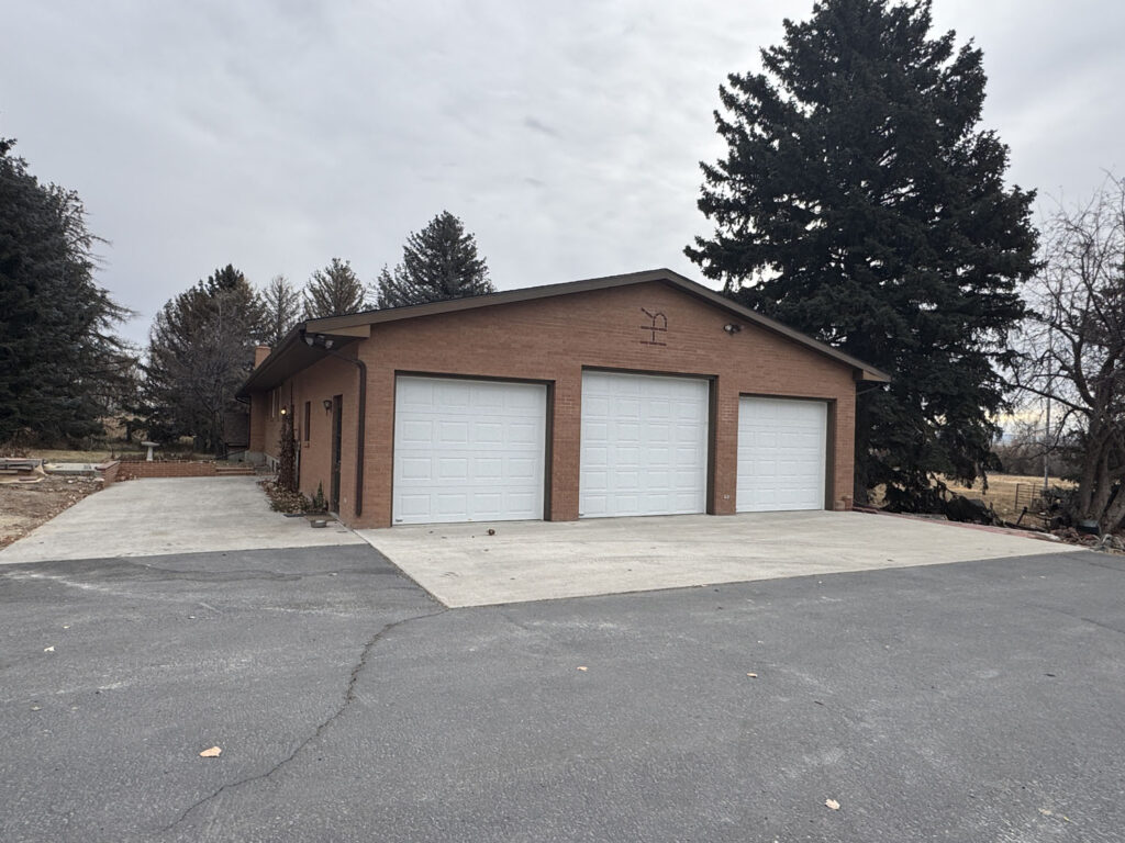 1796 n 8th w garage exterior