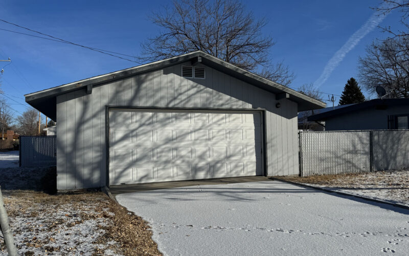 201 n 11th w garage