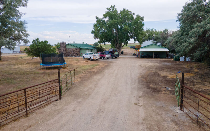 253 e pavillion driveway