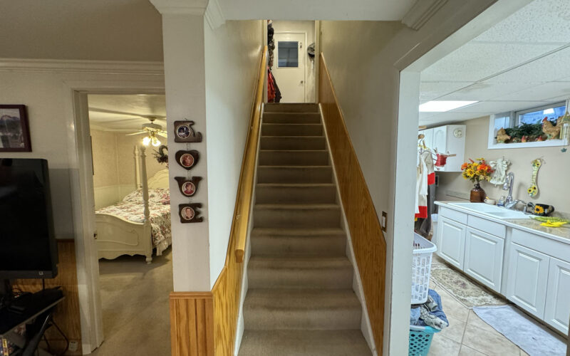 409 northpointe Stairs