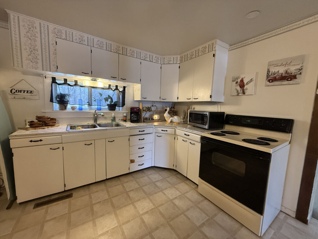 520 s 3rd e kitchen 3