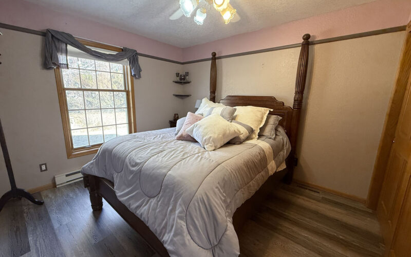 6659 riverview bed 2