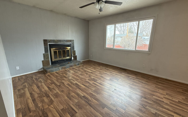 830 n 12th e living room 2